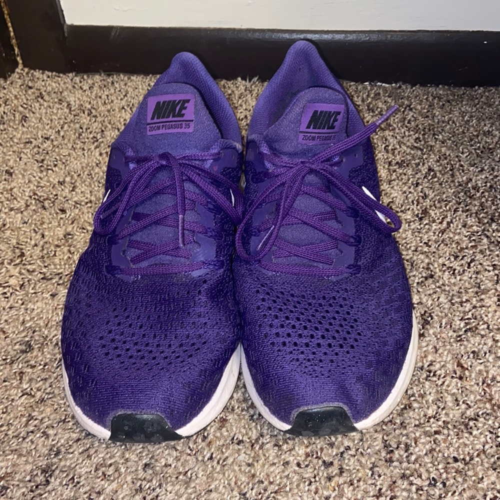 Men’s Nike Zoom Pegasus 35 shoes